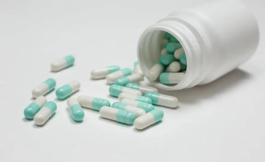 Kloksacylina - Jak dawkować ten antybiotyk i na co uważać?
