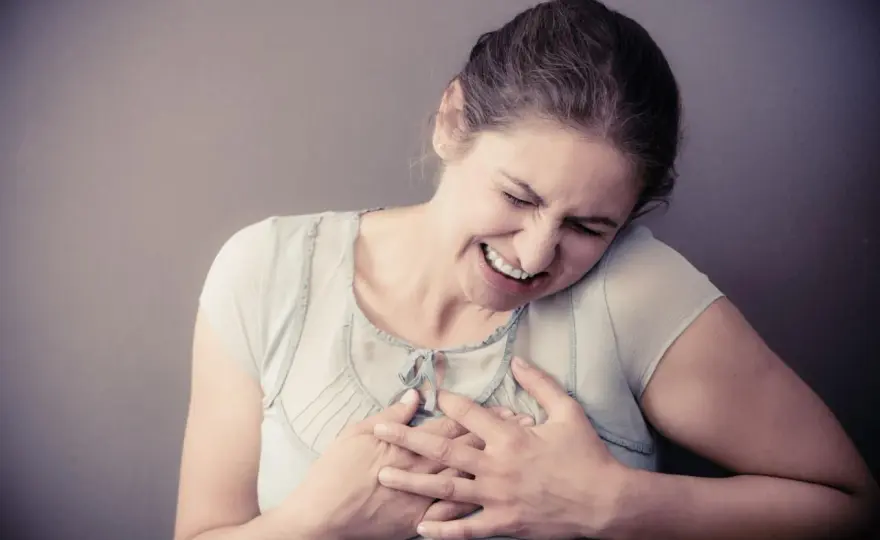 Ból piersi - kiedy to hormony, a kiedy potrzebna jest diagnostyka?