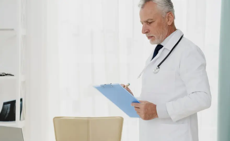 Czy fizjoterapeuta może wystawić receptę? Sprawdź, co możesz zyskać