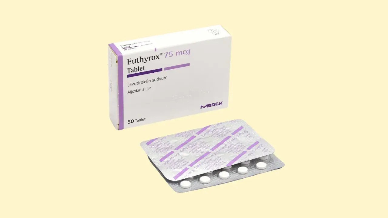 Opakowanie i blistry leku Euthyrox 75 mcg, zawierające tabletki z lewotyroksyną sodu.